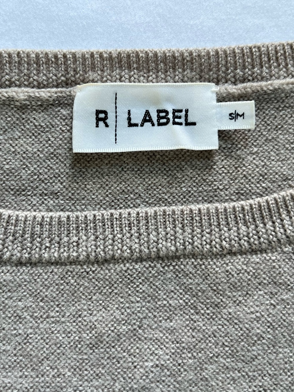 R Label 100% Wool Batwing Dolman Sweater Taupe S/M - Picture 4 of 10